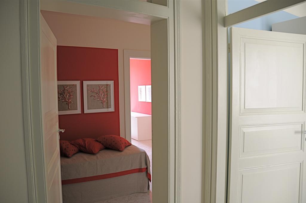 Albachiara Suite Rooms - City Center Трапани Стая снимка